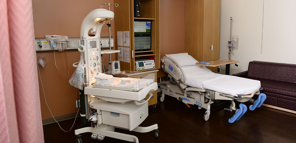 Stony Brook University Hospital delivery room